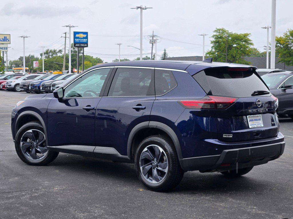 Used 2024 Nissan Rogue SV FWD image 15