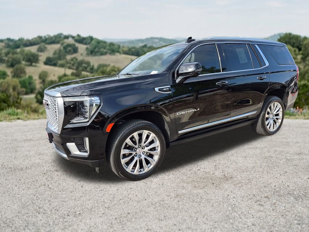 Used 2024 GMC Yukon Denali w/ Advanced Technology Package AWD/4WD image 3