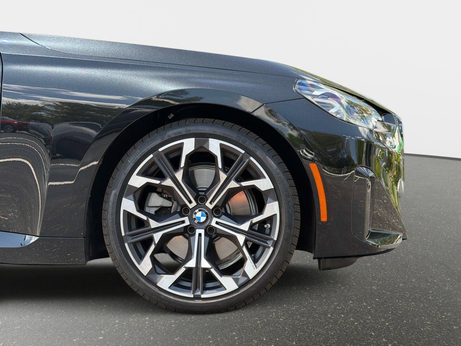 Used 2025 BMW 230i Coupe w/ Premium Package RWD image 21