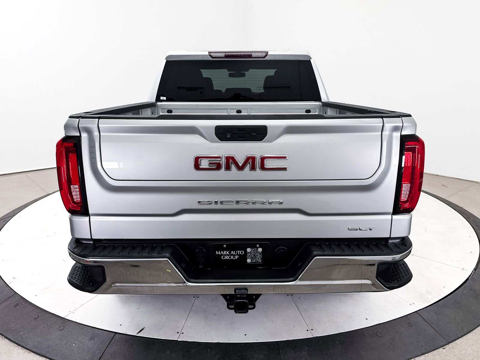Used 2019 GMC Sierra 1500 SLT AWD/4WD image 12
