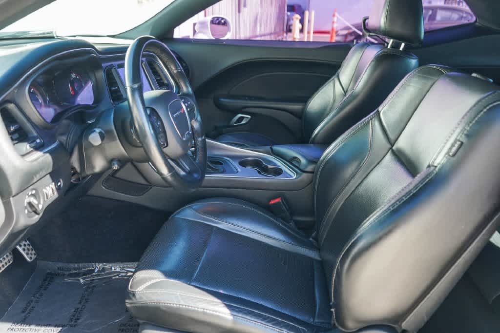 Used 2016 Dodge Challenger R/T Plus RWD image 19