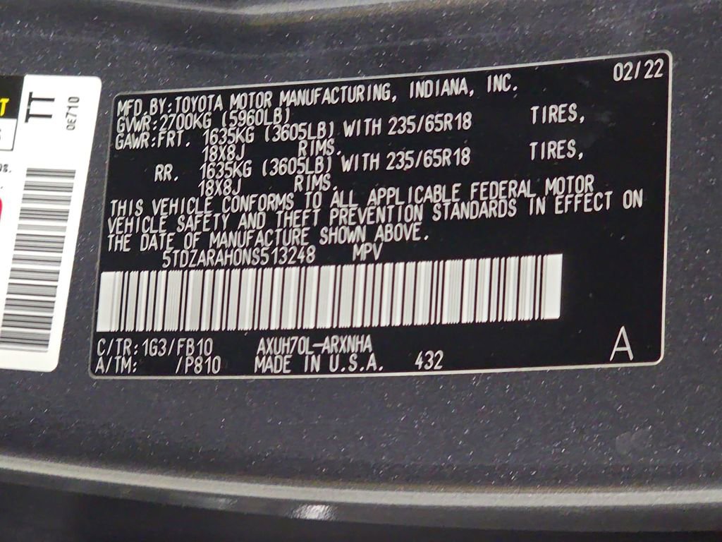 Used 2022 Toyota Highlander LE image 32