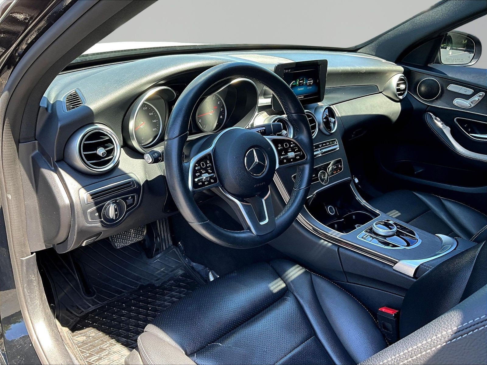 Used 2019 Mercedes-Benz C 300 4MATIC Sedan image 16
