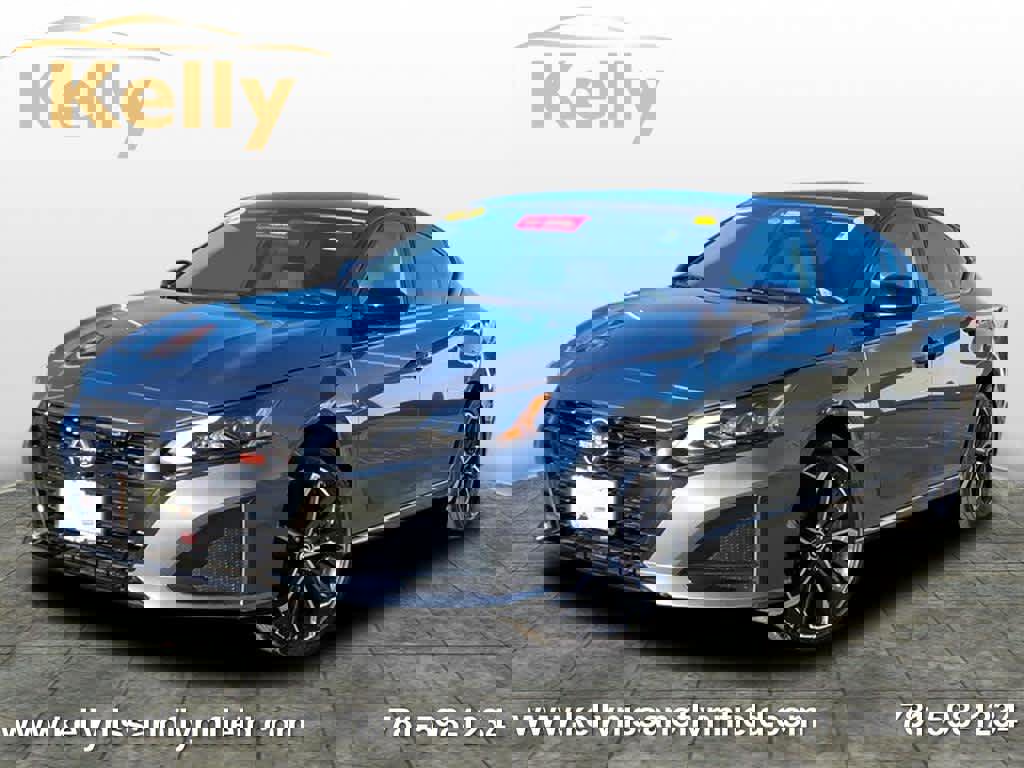Used 2023 Nissan Altima 2.5 SR