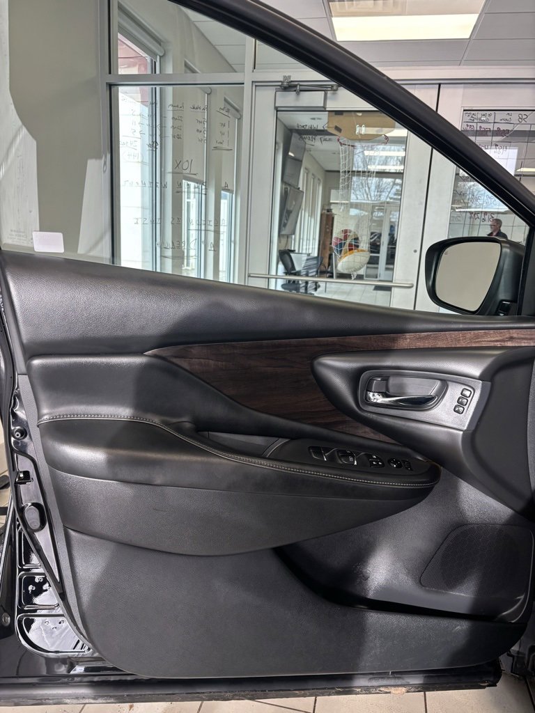 Used 2020 Nissan Murano Platinum image 7