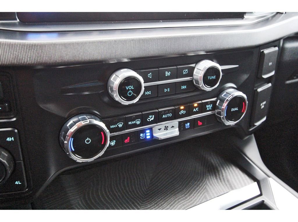 Used 2024 Ford F450 Platinum w/ FX4 Off-Road Package AWD/4WD image 26