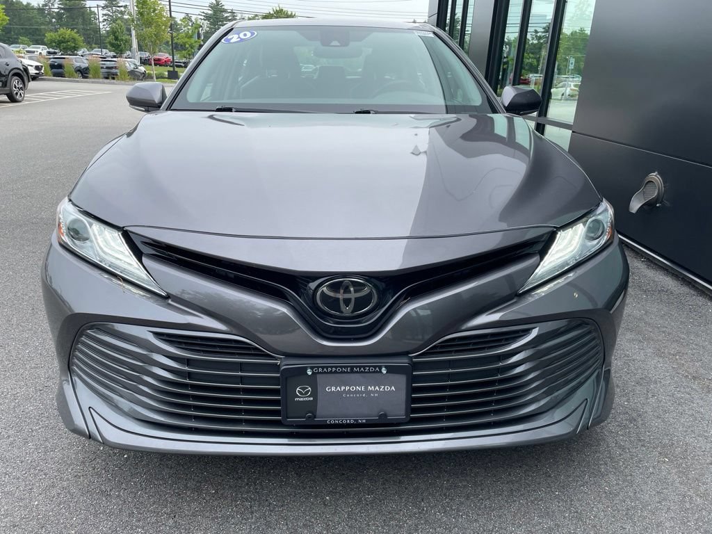 Used 2020 Toyota Camry XLE AWD/4WD image 2