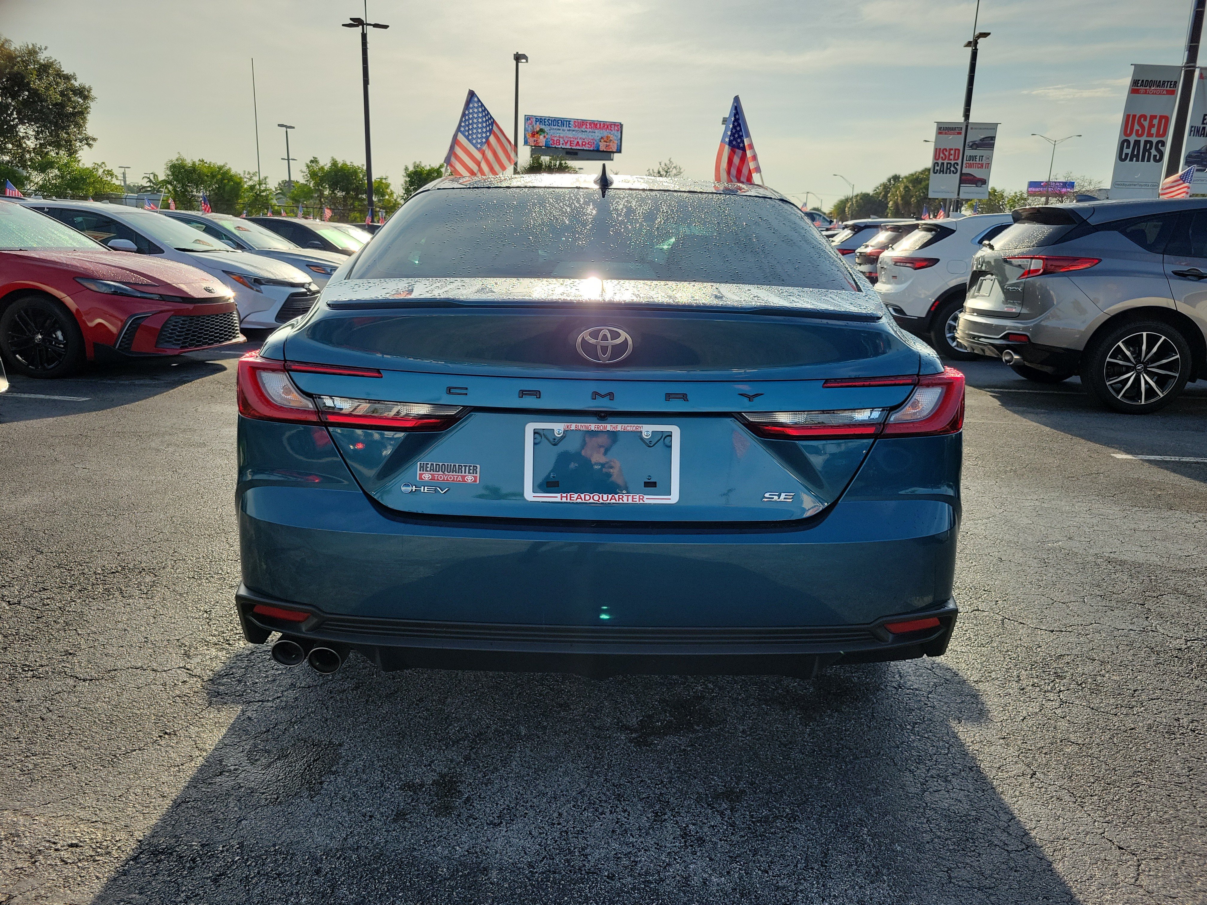 Used 2025 Toyota Camry SE FWD image 10