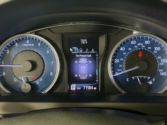 Used 2015 Toyota Camry XLE FWD image 13