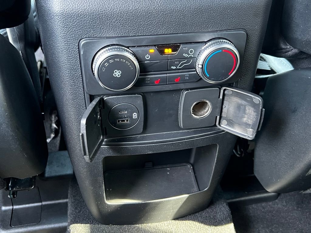 Used 2020 Ford Explorer XLT w/ Equipment Group 202A image 13