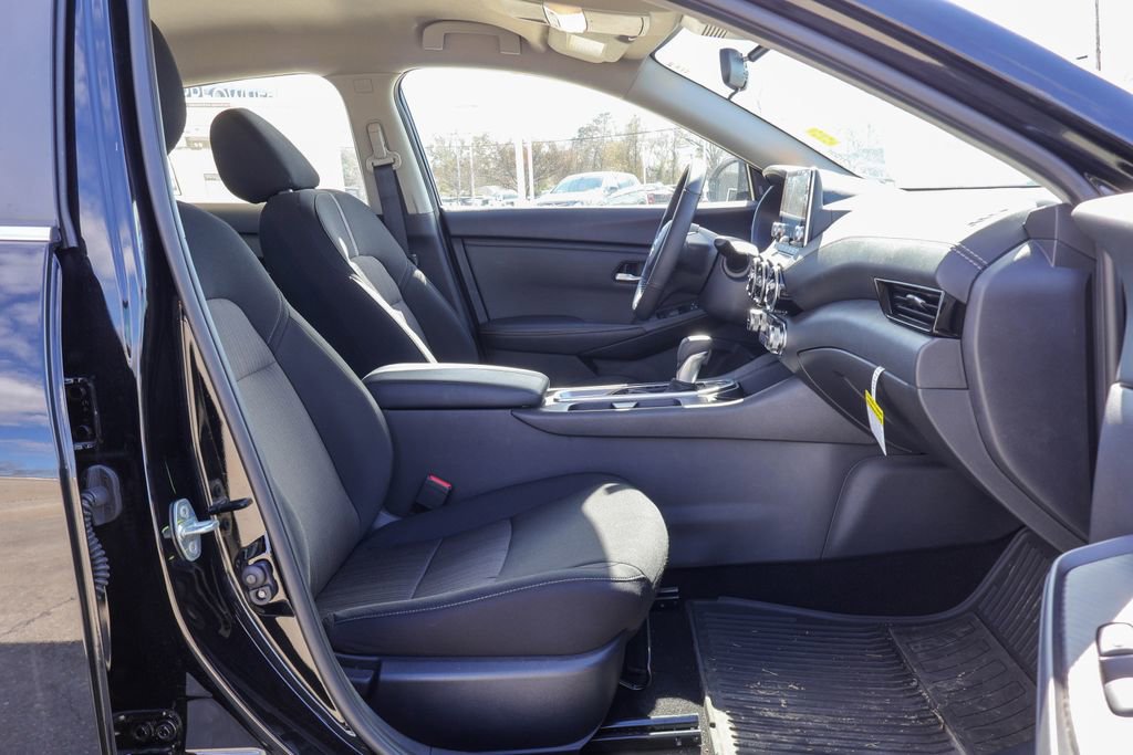 Certified 2025 Nissan Sentra SV w/ All-Weather Package image 8