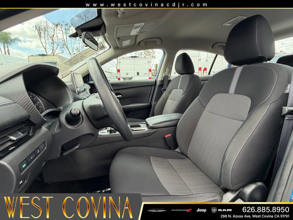 Used 2025 Nissan Sentra SV FWD image 22