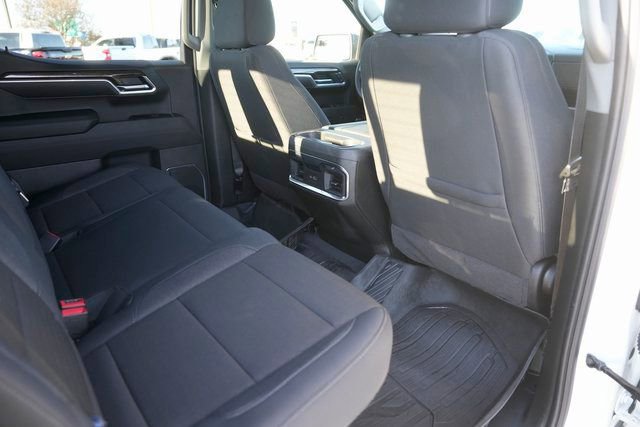 Used 2025 GMC Sierra 1500 Elevation image 14