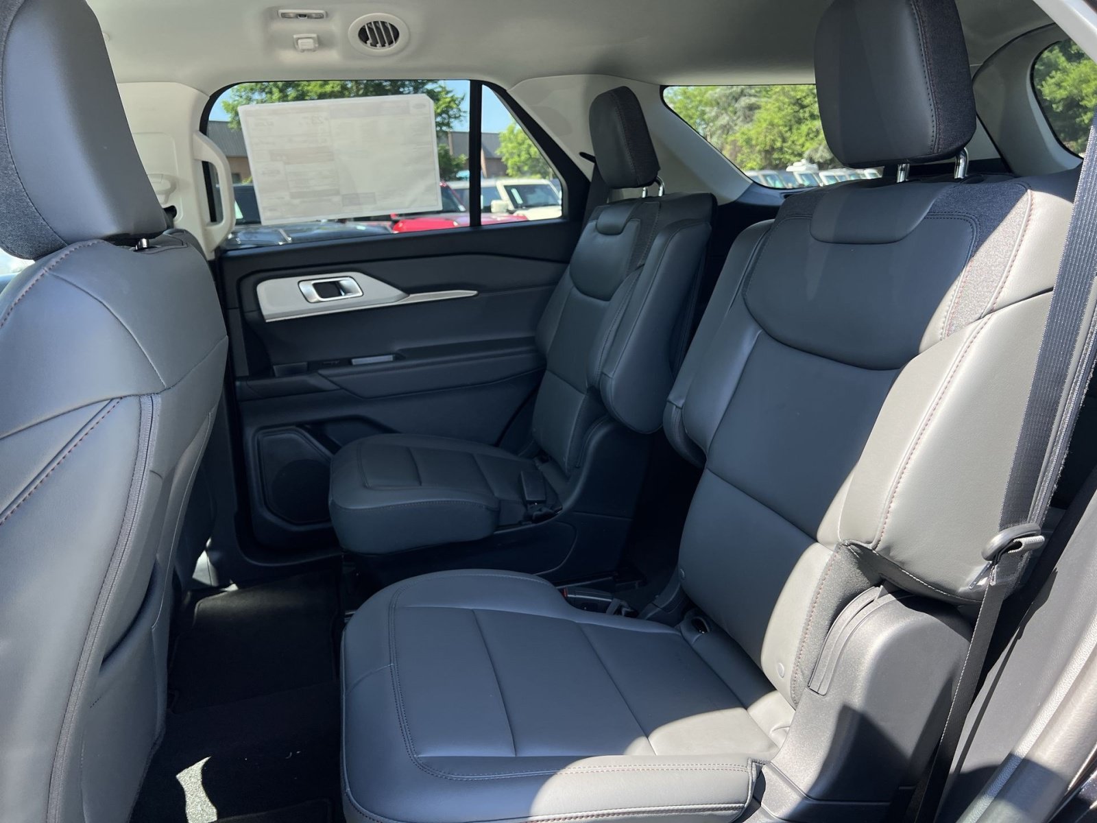 New 2026 Ford Explorer Active w/ Active Comfort Package AWD/4WD image 24