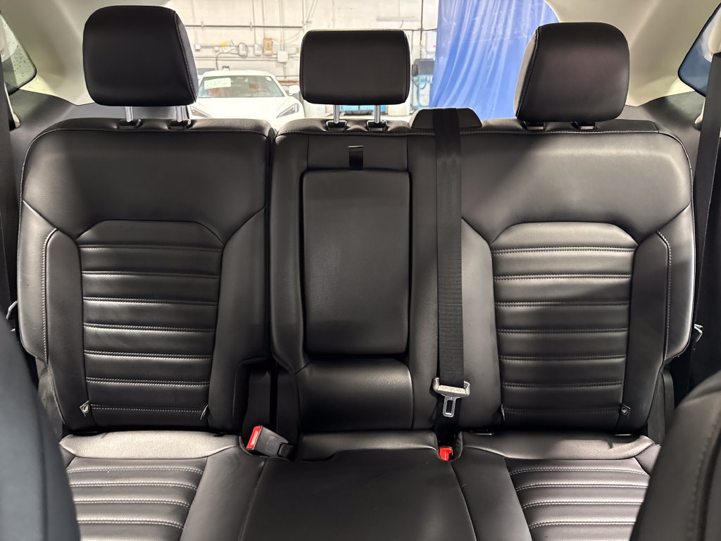 Used 2024 Ford Edge SEL AWD/4WD image 34