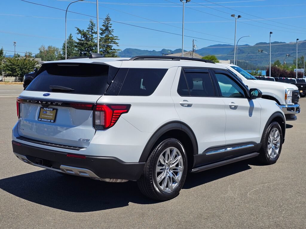 Certified 2025 Ford Explorer Active w/ Active Comfort Package AWD/4WD image 6
