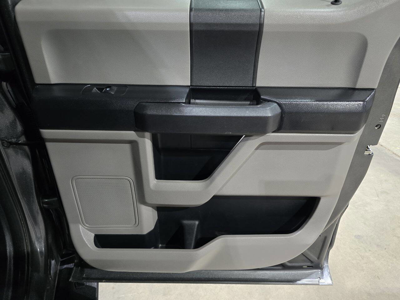Used 2020 Ford F150 XL w/ Equipment Group 101A Mid image 31