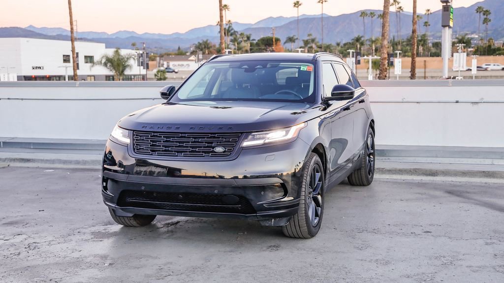 Used 2024 Land Rover Range Rover Velar S image 3