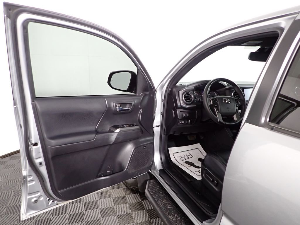 Used 2023 Toyota Tacoma TRD Off-Road w/ TRD Premium Off Road Package image 20