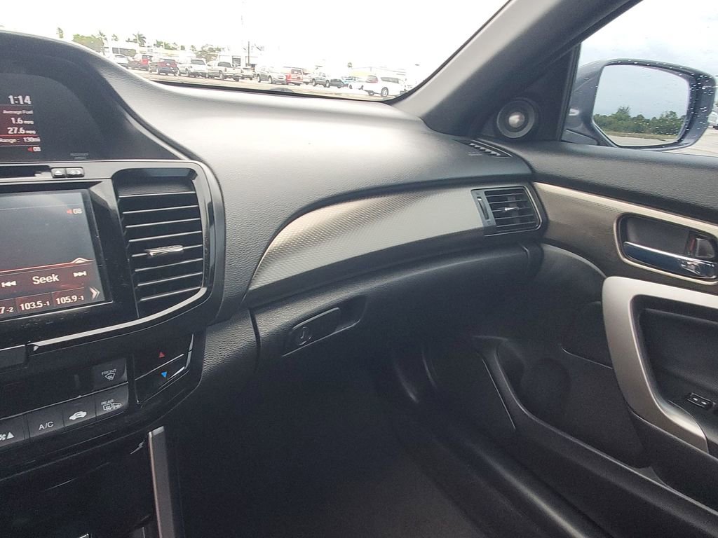 Used 2017 Honda Accord EX-L image 26
