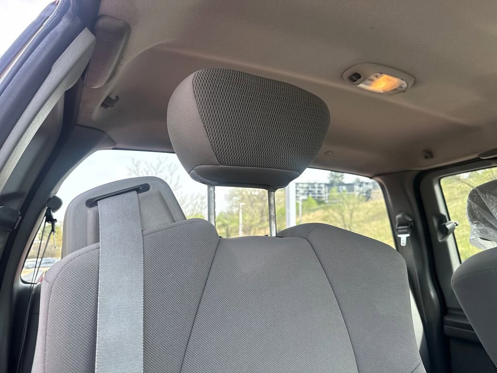 Used 2004 Ford F250 4x4 SuperCab Super Duty image 25