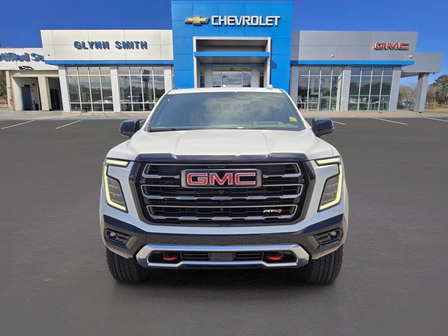 New 2026 GMC Yukon AT4 Ultimate w/ LPO, Floor Liner Package AWD/4WD image 2