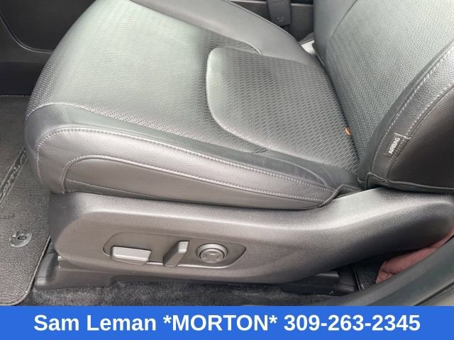 Used 2025 Kia Carnival SX Prestige image 9