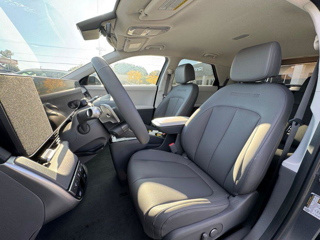 New 2025 Hyundai Ioniq 5 SEL AWD/4WD image 18