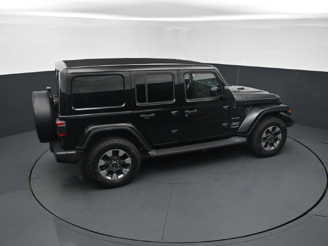 Used 2022 Jeep Wrangler Unlimited Sahara w/ Cold Weather Group AWD/4WD image 18