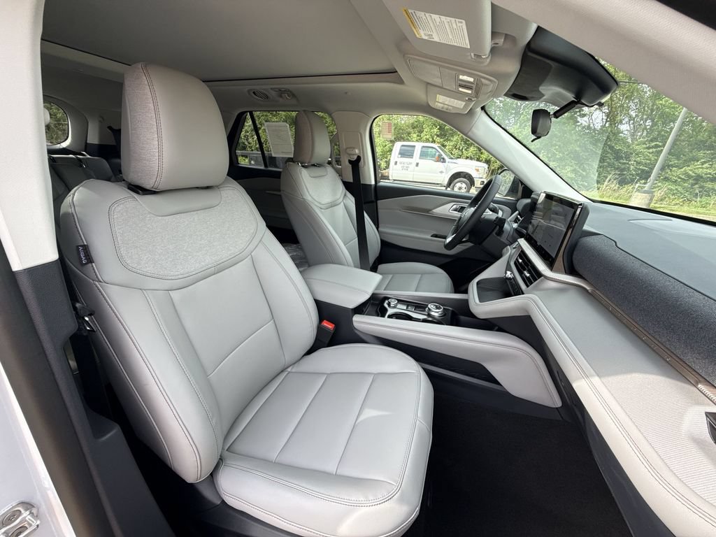 New 2026 Ford Explorer Active w/ Active Comfort Package AWD/4WD image 27