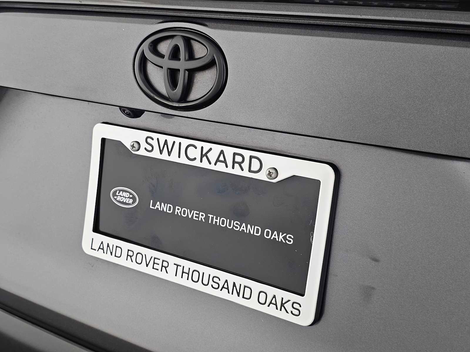 Used 2022 Toyota RAV4 XLE Premium image 13