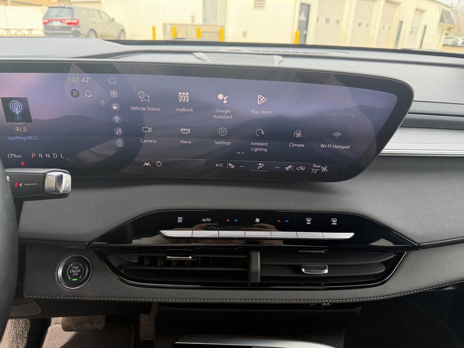 Used 2025 Buick Enclave Preferred image 23