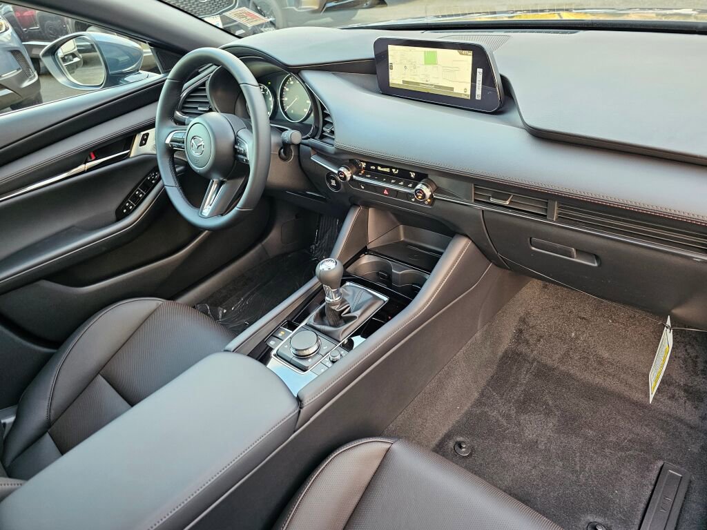 New 2026 MAZDA MAZDA3 2.5 S Hatchback w/ Premium Pkg FWD image 31