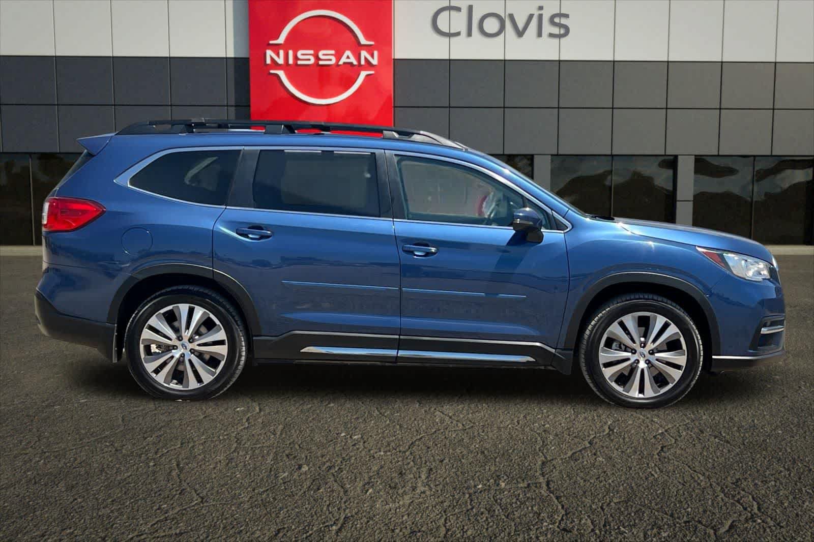 Used 2020 Subaru Ascent Limited w/ Technology Package AWD/4WD image 9