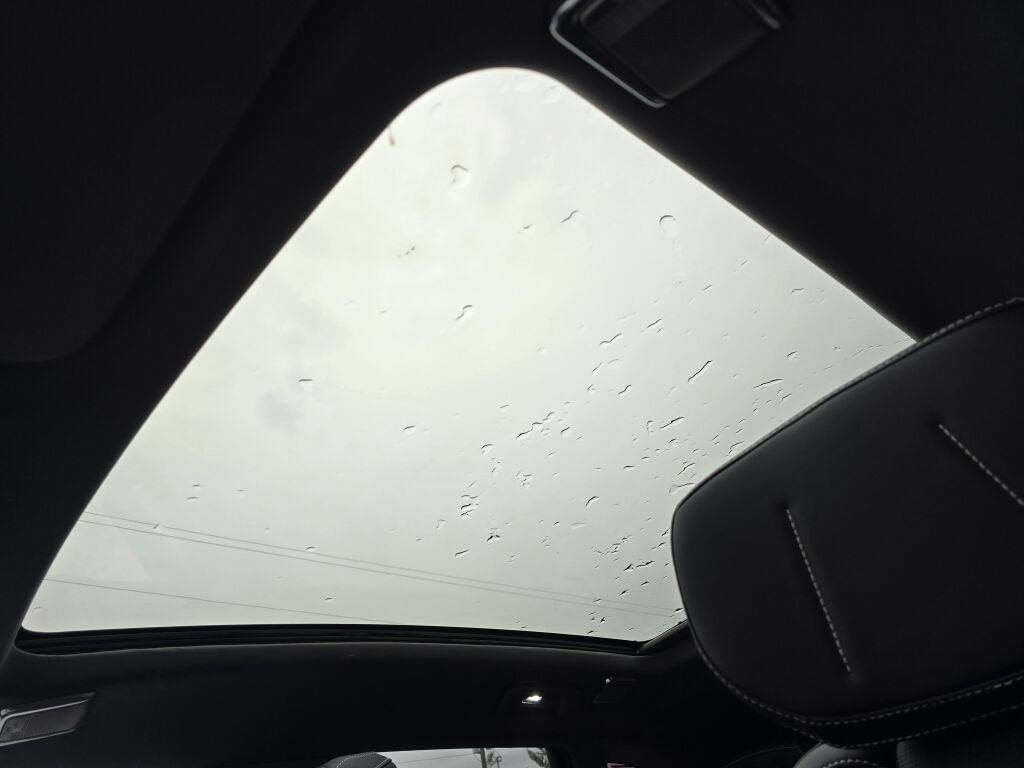 New 2026 Cadillac Optiq Luxury 2 image 26