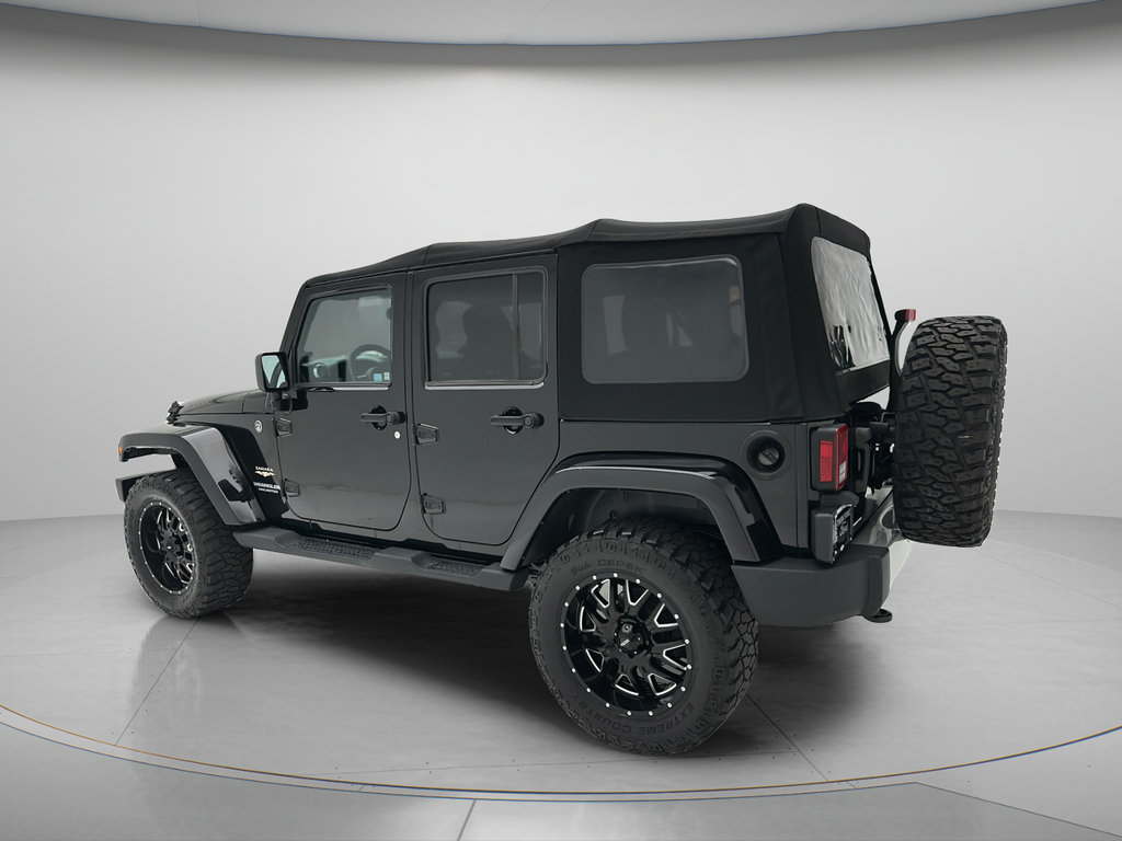 Used 2013 Jeep Wrangler Unlimited Sahara AWD/4WD image 4