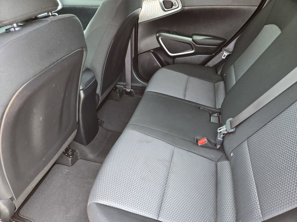 Certified 2023 Kia Soul LX FWD image 29