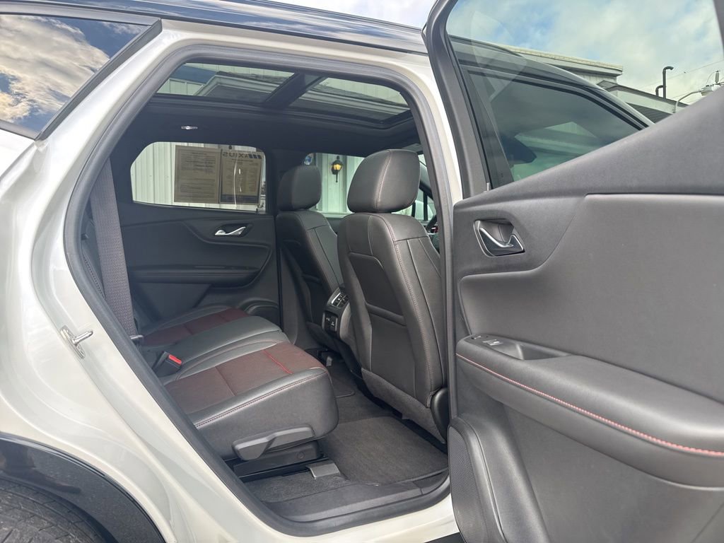 Used 2022 Chevrolet Blazer RS w/ Enhanced Convenience Package AWD/4WD image 19