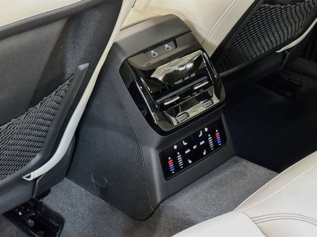 New 2026 Audi A6 Premium Plus AWD/4WD image 17