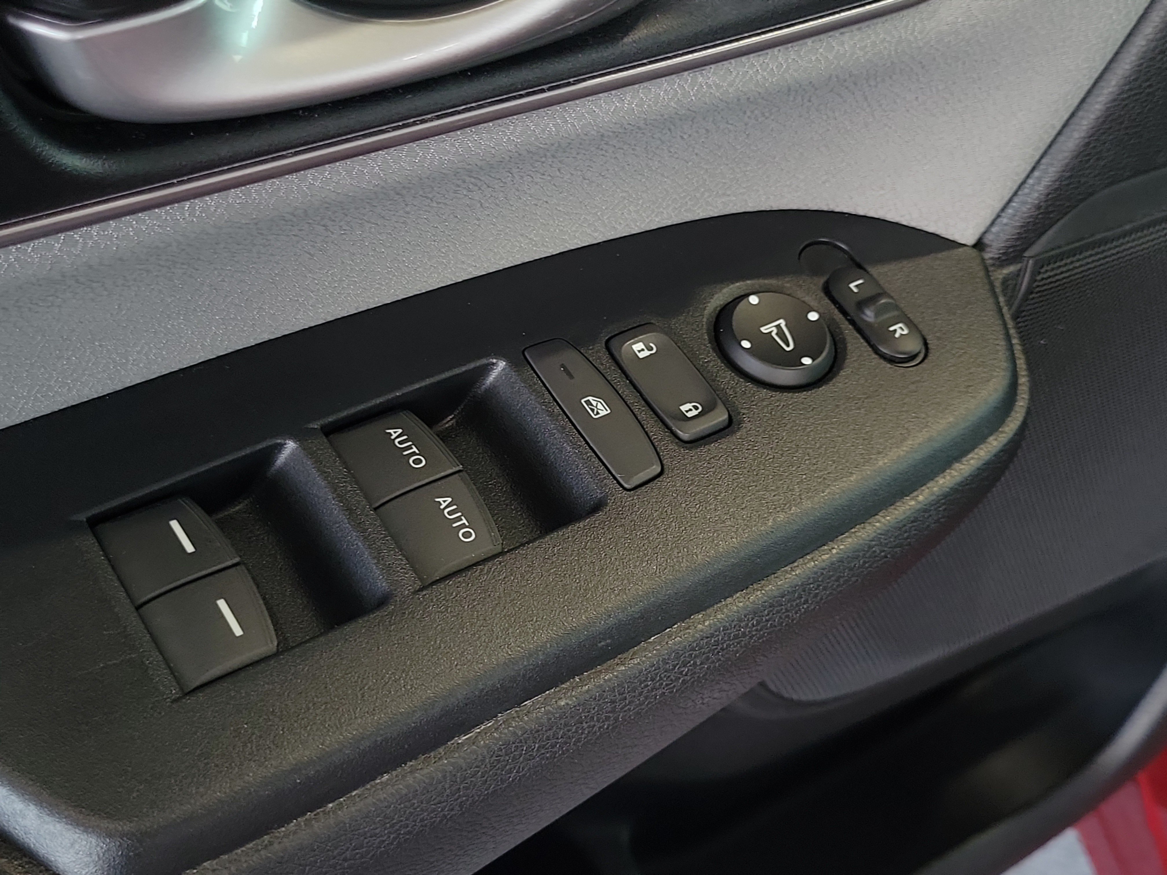 Used 2020 Honda CR-V EX image 17