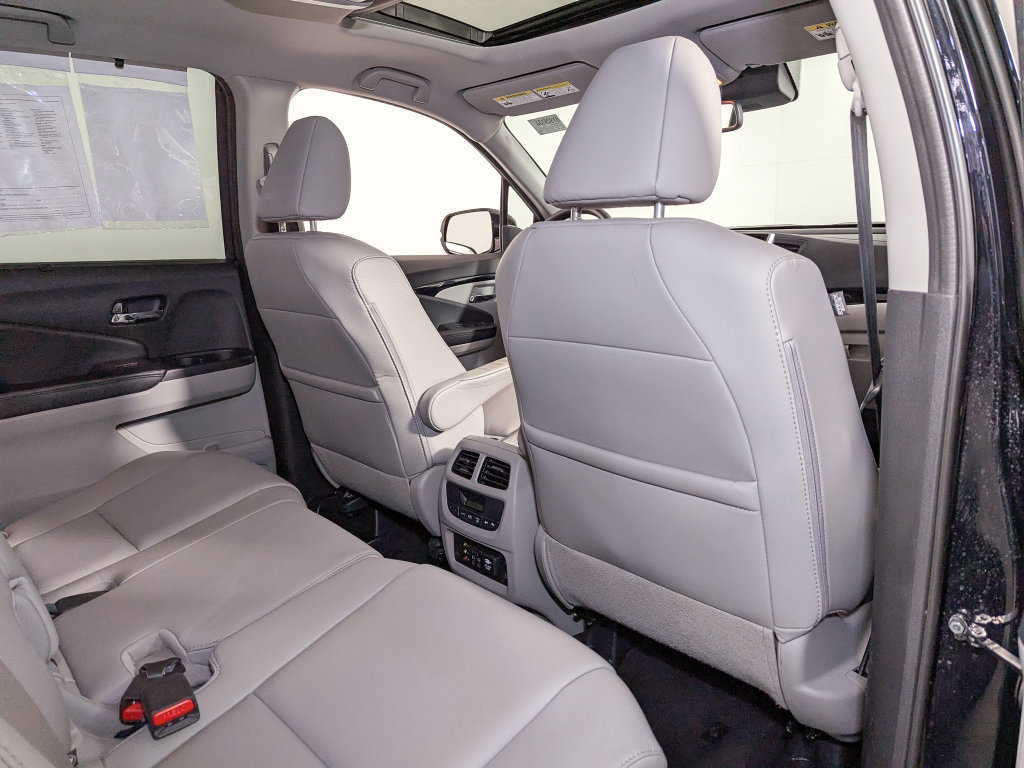 Used 2017 Honda Pilot Touring image 39