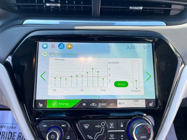 Used 2020 Chevrolet Bolt Premier w/ Infotainment Package image 39