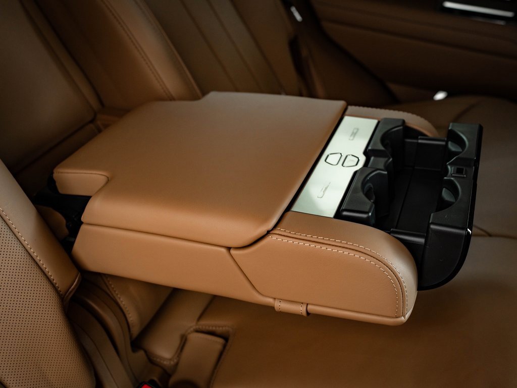 New 2026 Land Rover Range Rover SE image 45