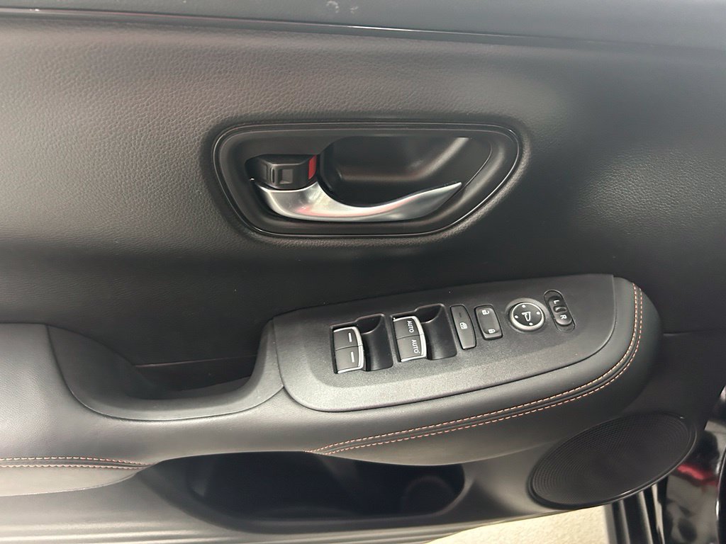 Used 2024 Honda HR-V Sport image 17