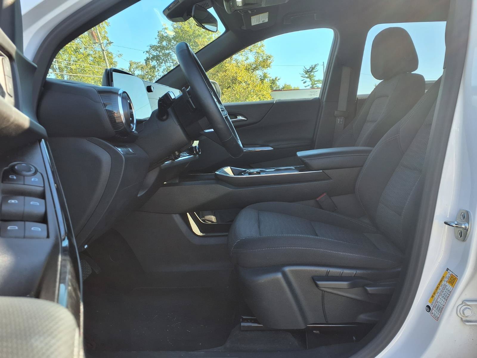 Used 2026 Chevrolet Equinox LT AWD/4WD image 5