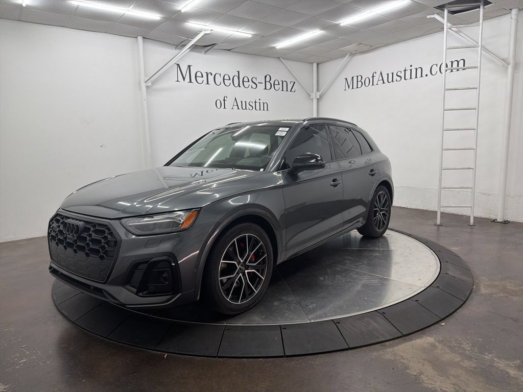 Used 2023 Audi SQ5 Prestige w/ Prestige Package AWD/4WD image 3