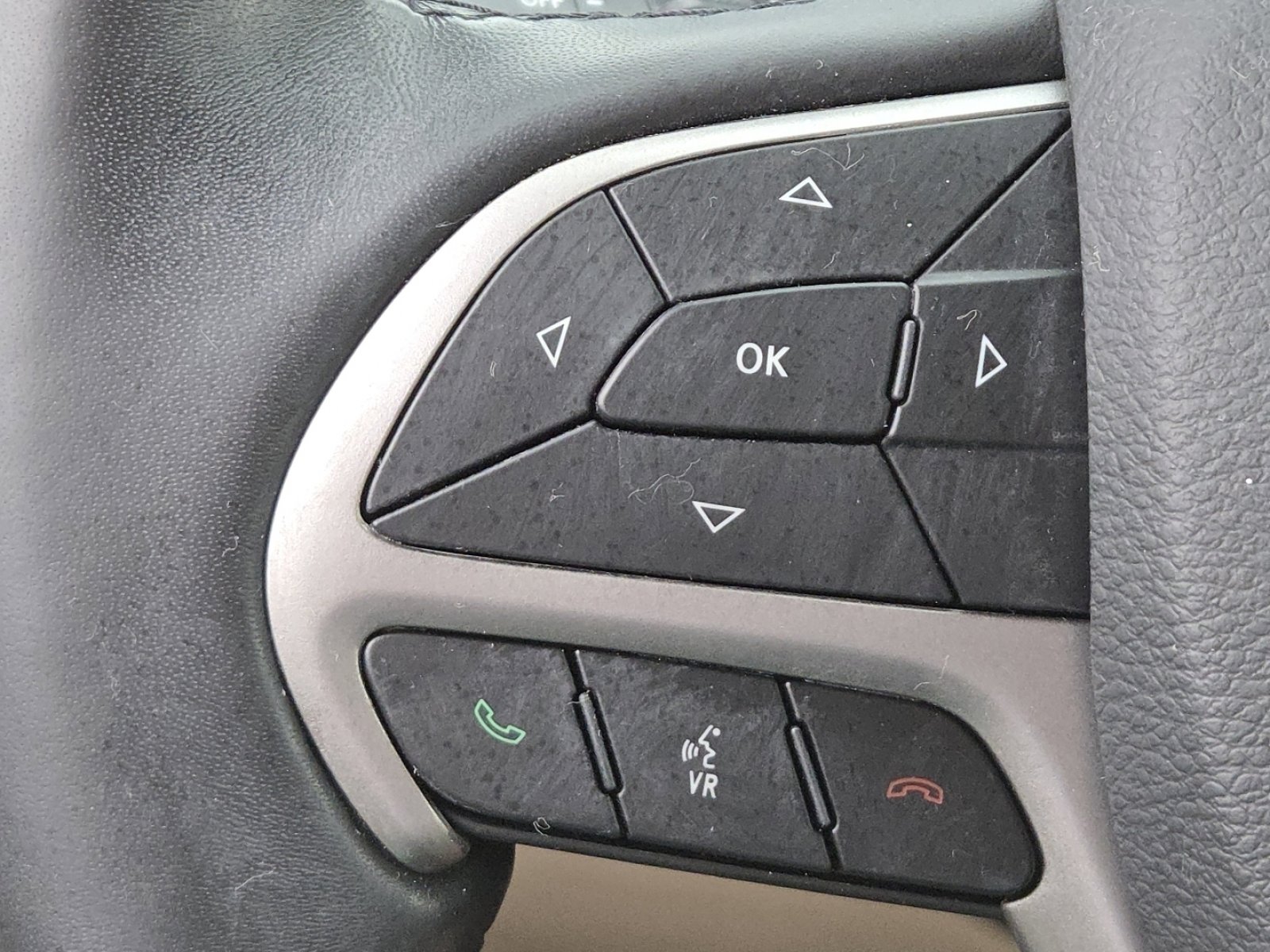 Used 2019 Jeep Grand Cherokee Limited AWD/4WD image 33