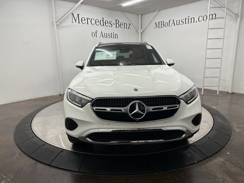 New 2026 Mercedes-Benz GLC 300 image 2