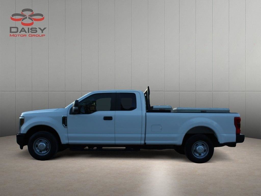 Used 2019 Ford F250 XL w/ Power Equipment Group RWD image 8