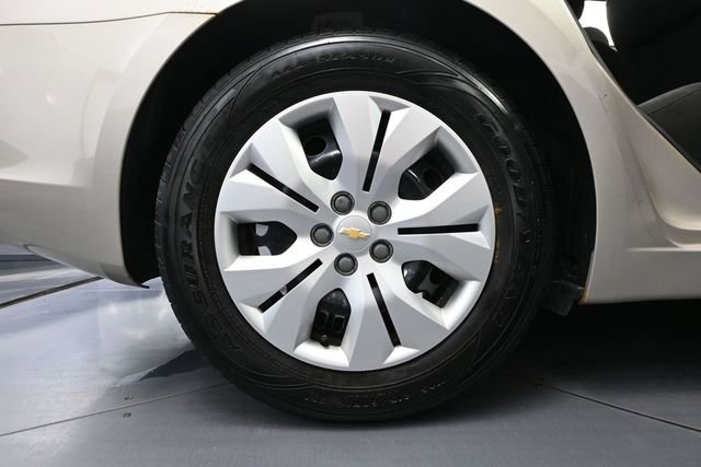 Used 2013 Chevrolet Cruze LS FWD image 13